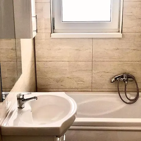 Venetis Sea View Apartment 2 *