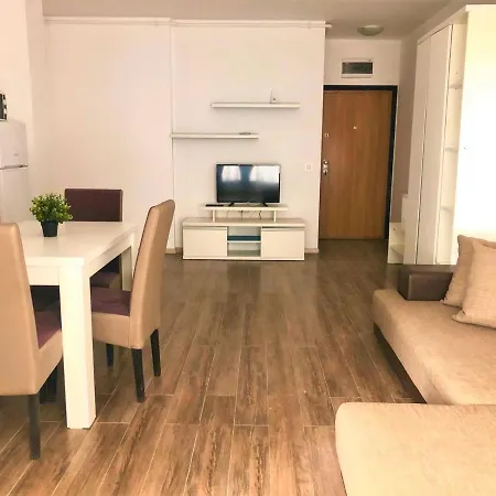 Venetis Sea View Apartment 2 *