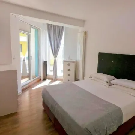 Venetis Sea View Apartment 2 Navodari
