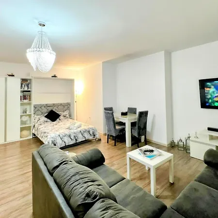 Venetis Sea View Apartment 2 *